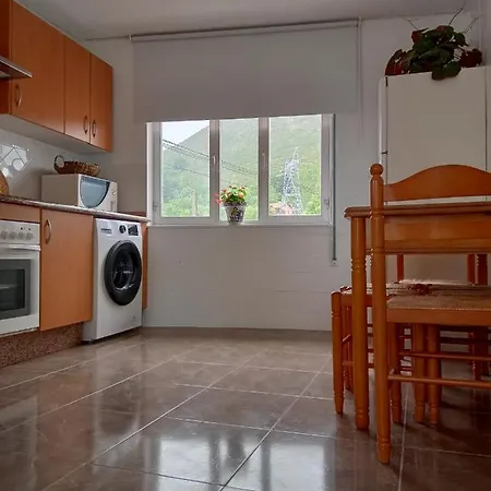 Casa La Cruz A 2km De Holiday home Cangas de Onis